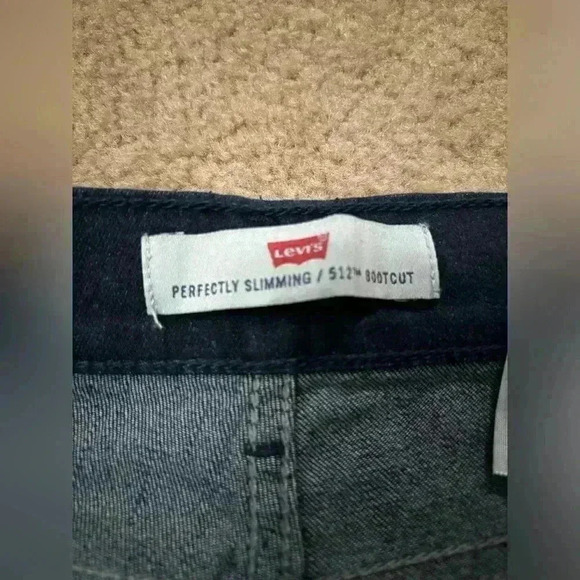 levis perfectly slimming 512 bootcut Size 12 M - Picture 4 of 6